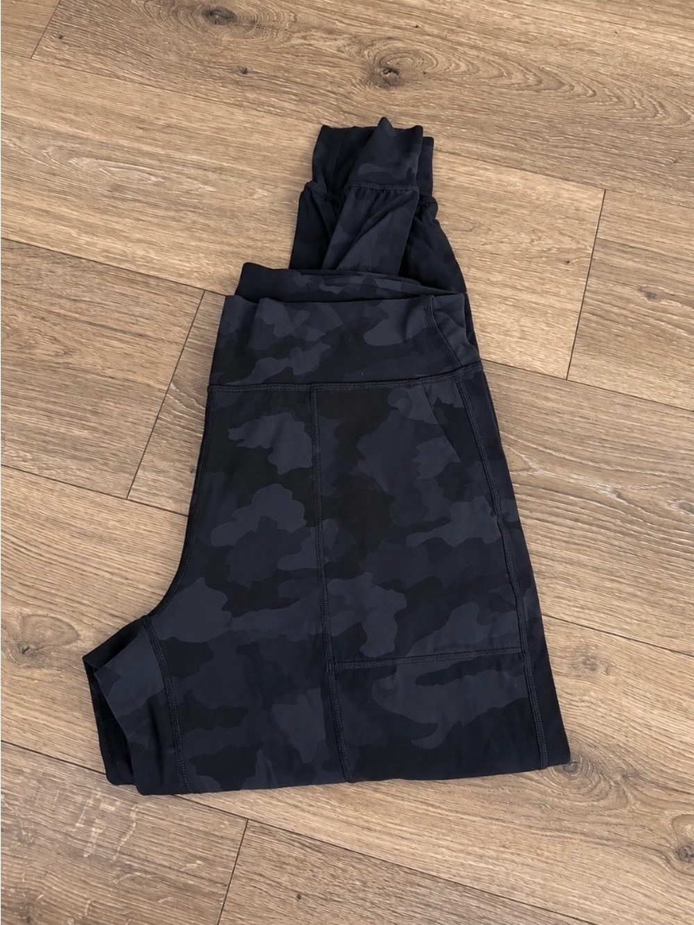 Lululemon Align Jogger, black camo, size 12